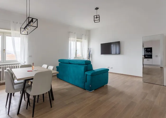 Apartamento Arya's Corner By The - Parcheggio - Vista Arona